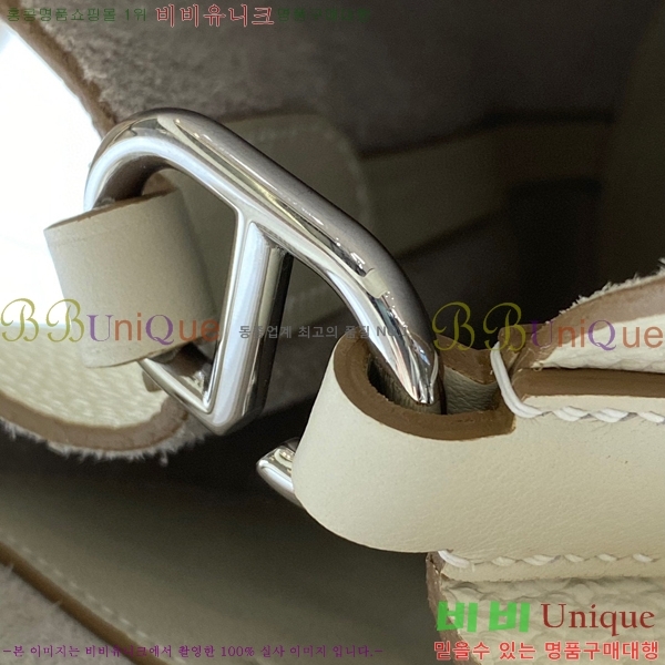 #޽ δ 18 HE4122451-2 /