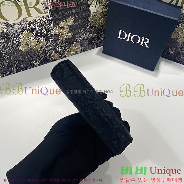 # ũ Ʈ   BBH027-101