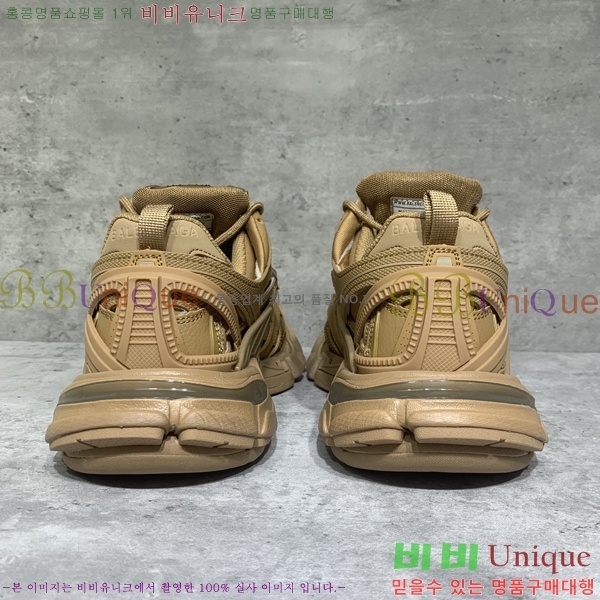 �߷��þư� Track 4.0 ����Ŀ�� 49BL2411-1443-15