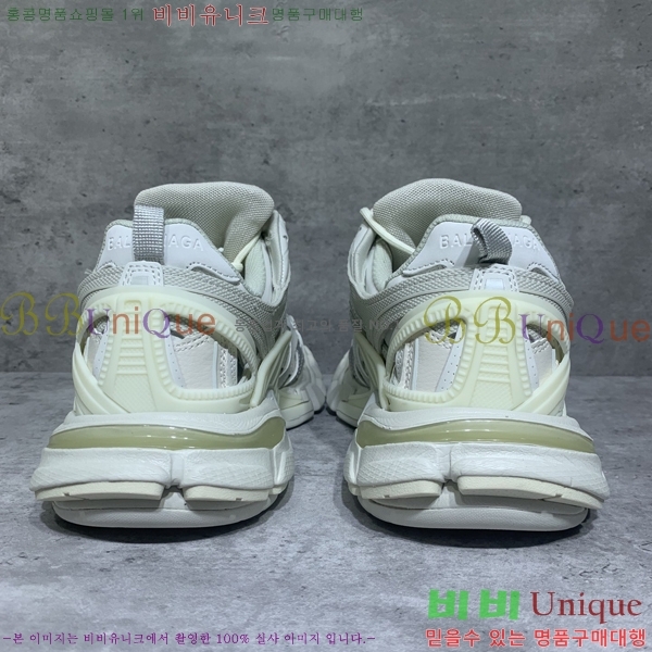 �߷��þư� Track 4.0 ����Ŀ�� 49BL2411-1443-16