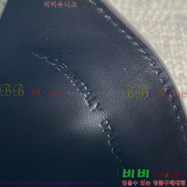 # 30  5  ī S2152-105