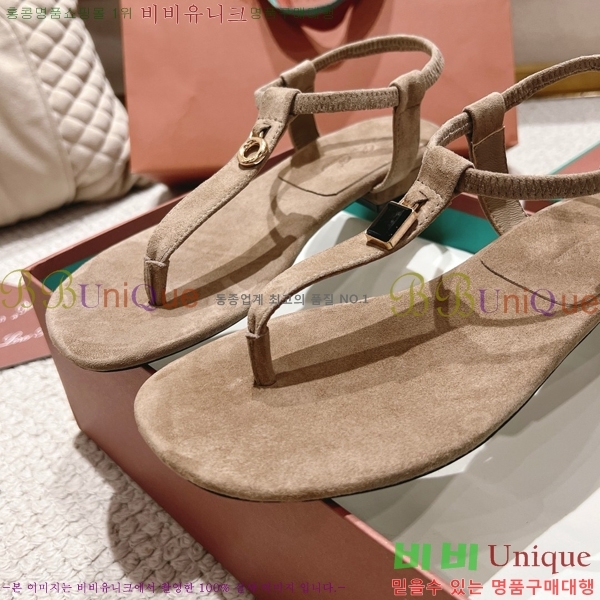 ηǾƳ    31LP245585-6