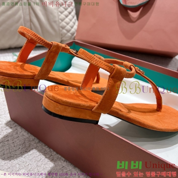 ηǾƳ    31LP245585-4
