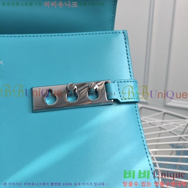 # Ʈ  MM TP0028-207