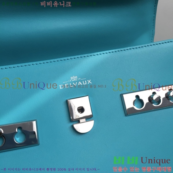# Ʈ  MM TP0028-207