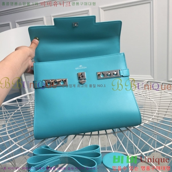 # Ʈ  MM TP0028-207