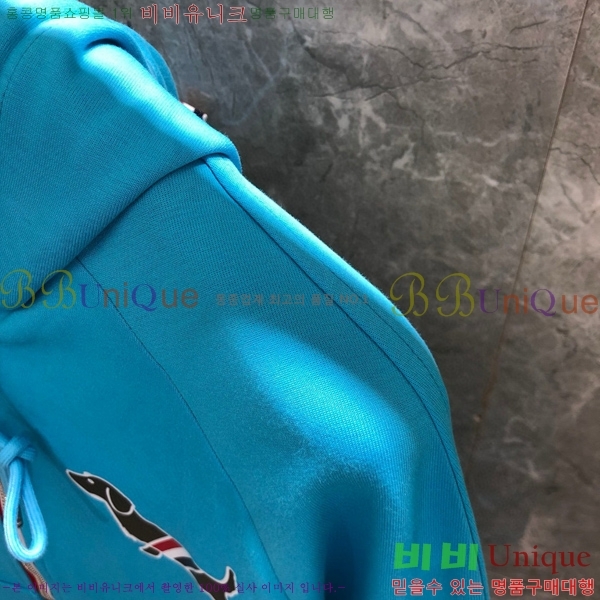  ĵ   T5770126-3