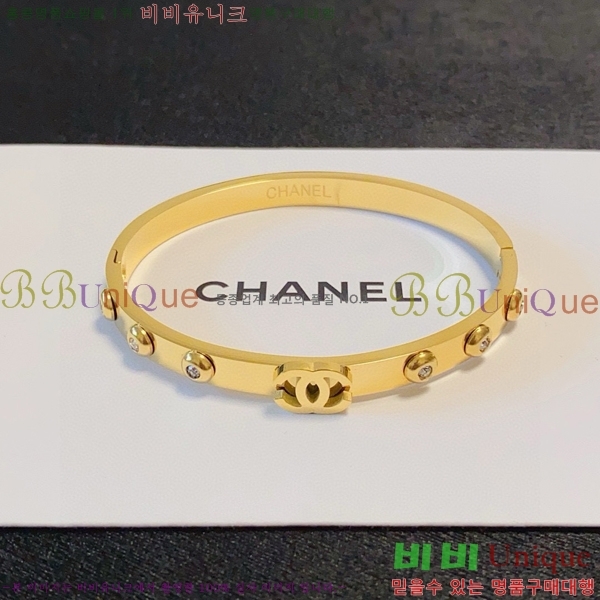   CH662359-11