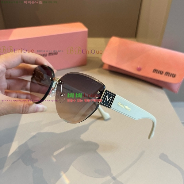 �̿�̿� ���۶� M2456571-1