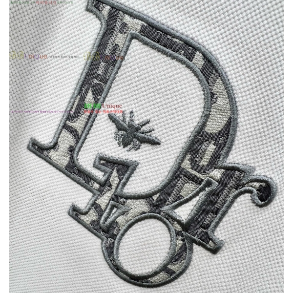   ī Ƽ D25215789-3