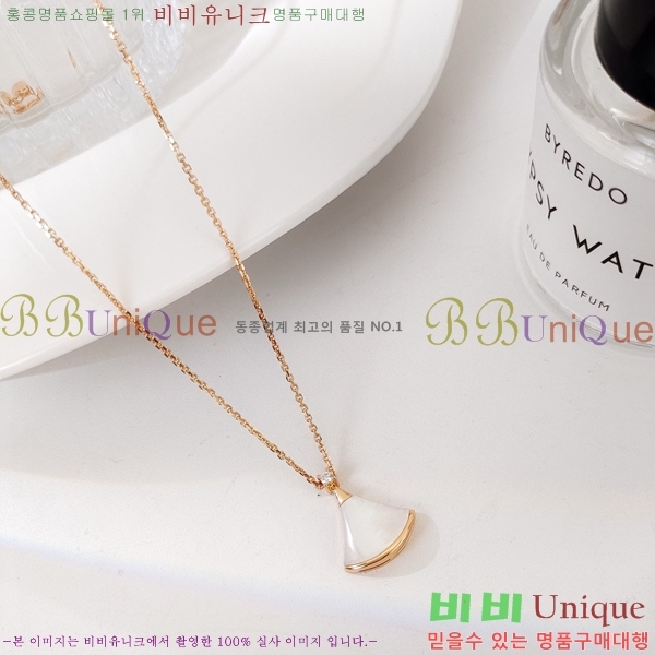  Ұ  BV522346-4