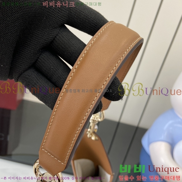 # B   834981-703