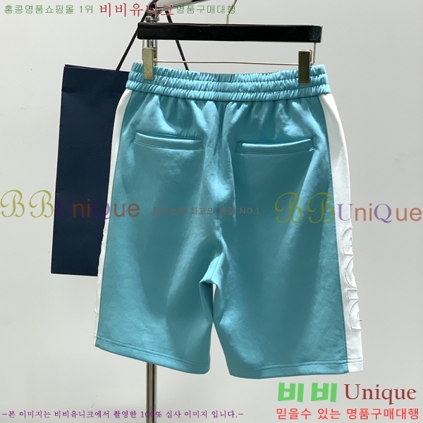   ݹ D64724-1