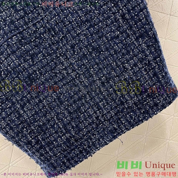  *   CH4304420-7