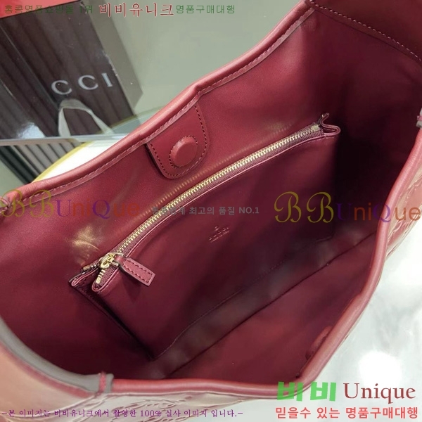 # B   834981-901