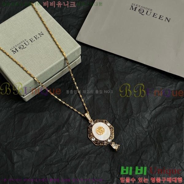 ˷  AWQ88060-4