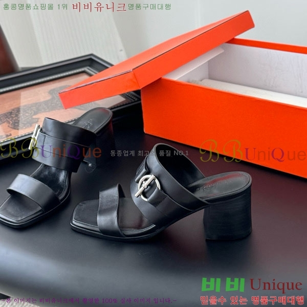 ޽   H52880922