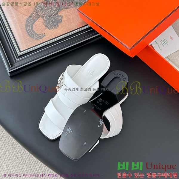 ޽   H52880922-1