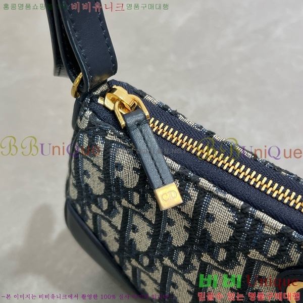 # ũ 30 Montaigne Wanderlust ̴  S2398-101