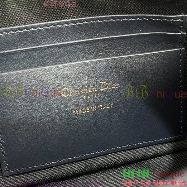 # ũ 30 Montaigne Wanderlust ̴  S2398-101