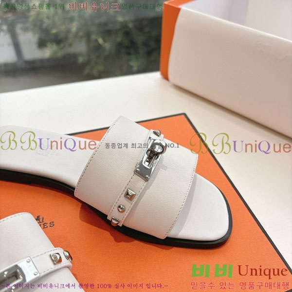޽   HE5690771-3