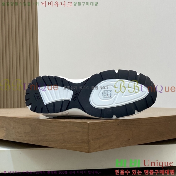   Ŀ DR974920-2