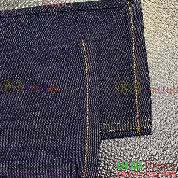   û P25416549