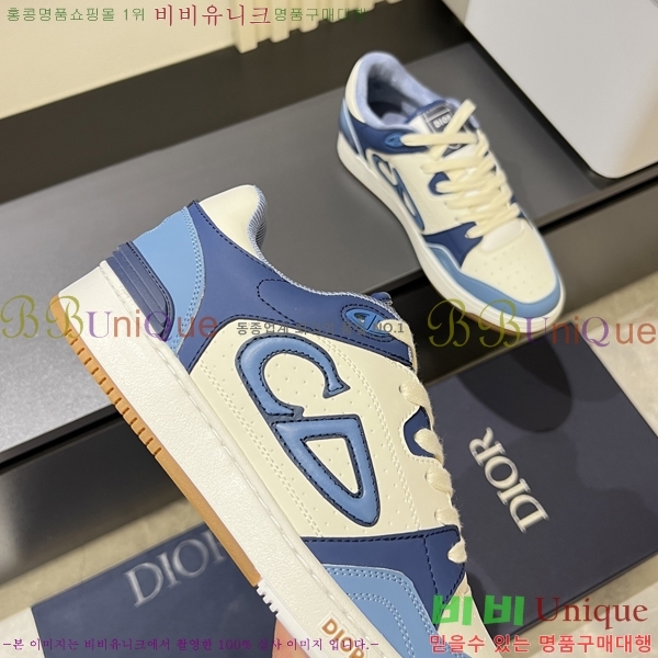   Ŀ DR974923-4