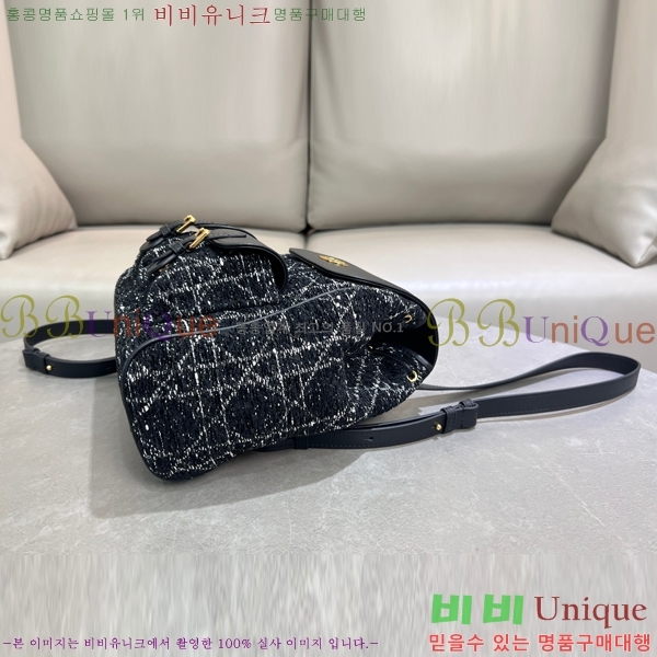 # ī  ̵ M6301-8