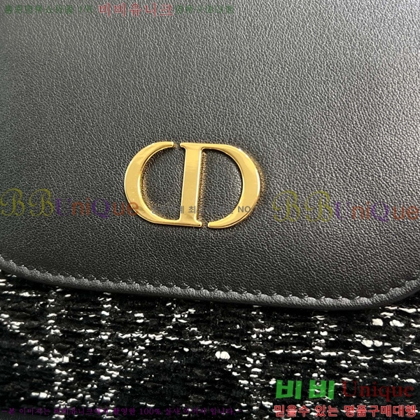 # ī  ̵ M6301-8