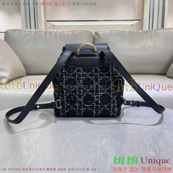 # ī  ̵ M6301-8