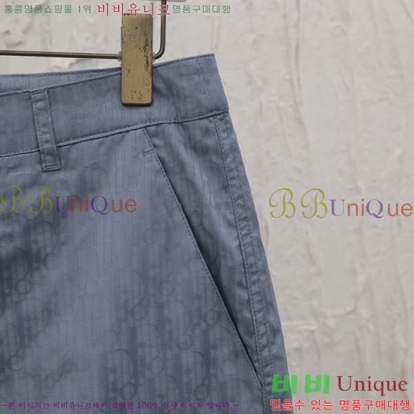   ݹ D647286-2