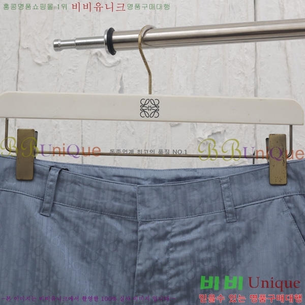   ݹ D647286-2