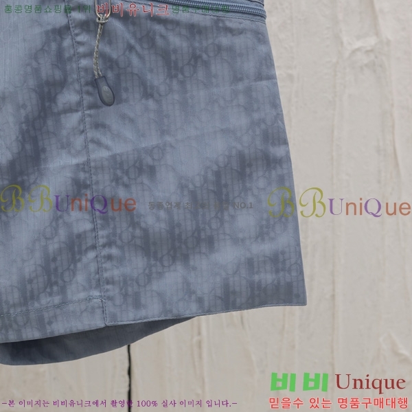   ݹ D647286-2