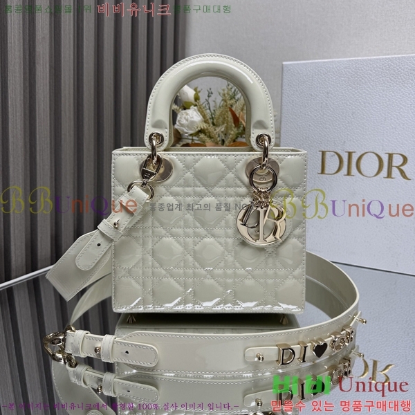 # NEW my abc ̵  24DM05385-6514