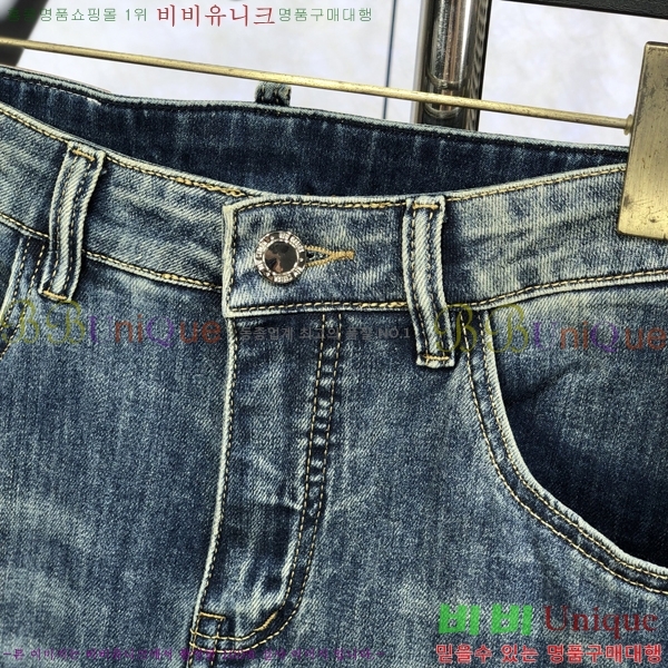   û P25416572