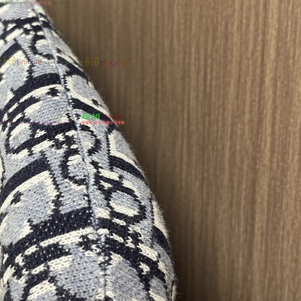   Ƽ 24D25561-1