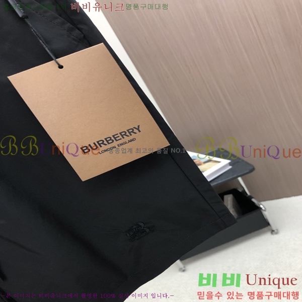    ݹ 18BU25523-4