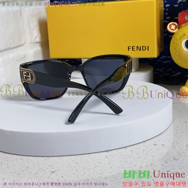  ۶ F924702-7