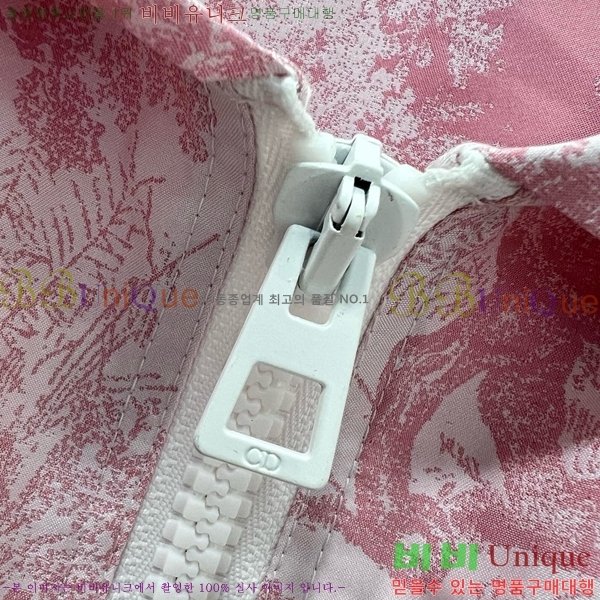   ǽ DOI12069-6