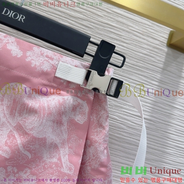   ĿƮ DO8056720-4
