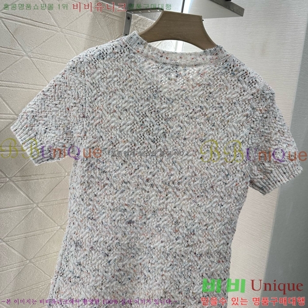  * ǽ CH411550-16