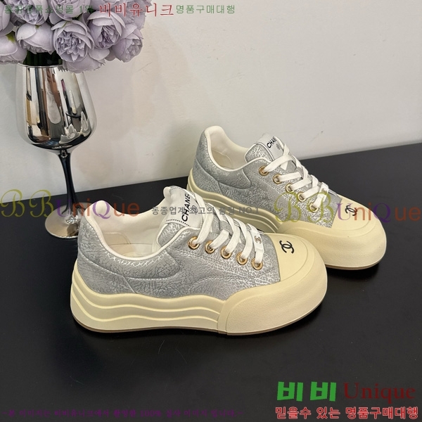  * Ŀ 32HG872560-10