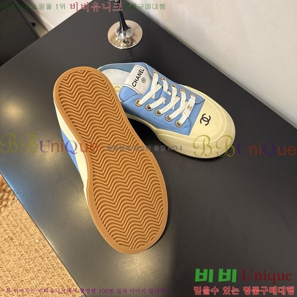  * Ŀ  32HG872561-4