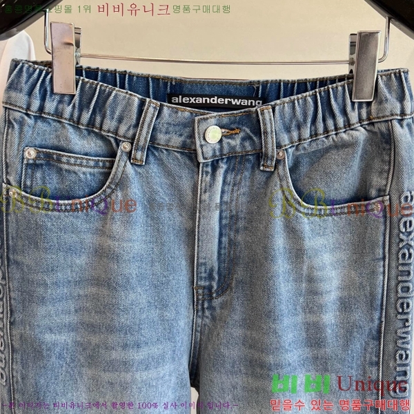  ˷    AWG1129-3