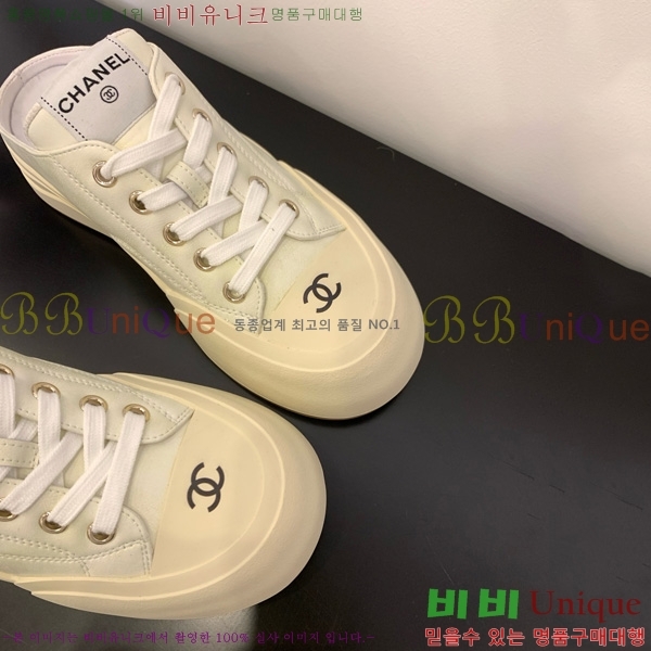  * Ŀ  32HG872561-13