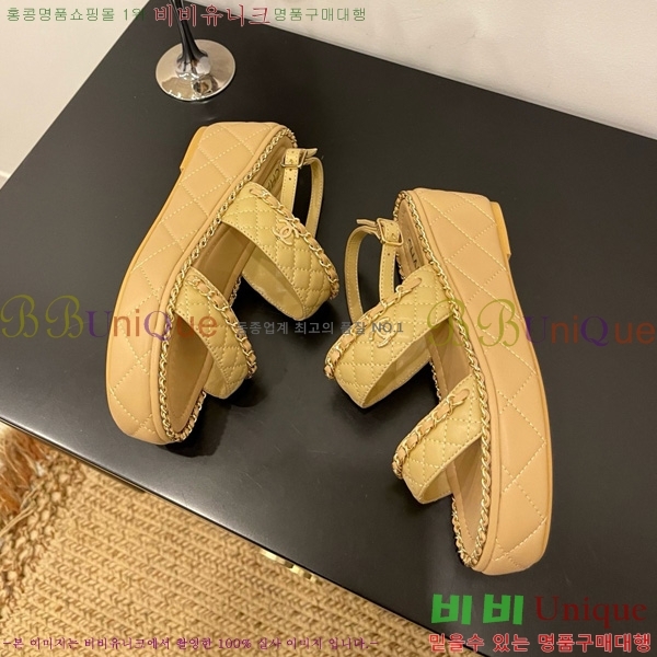 *  32CH825581-4