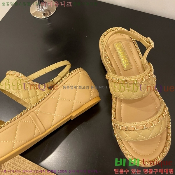 *  32CH825581-4