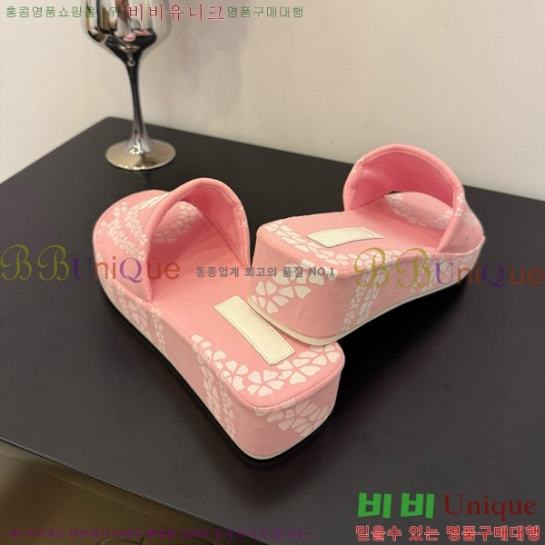 *   28CH825583-4
