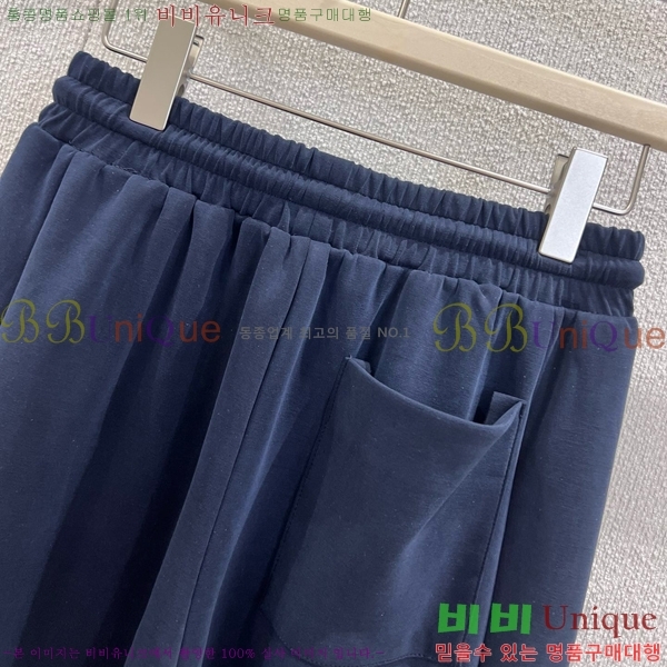 ˷   AW1120772-2